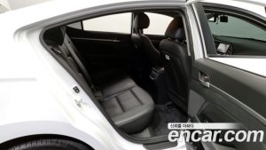Hyundai AVANTE 1.6 2020 года из Южной Кореи