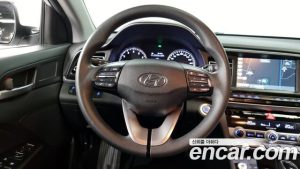 Hyundai AVANTE 1.6 2020 года из Южной Кореи