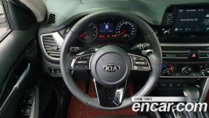 Kia Seltos Бензин 1.6 Turbo 2WD 2020 года из Южной Кореи