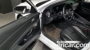 Hyundai AVANTE 1.6 2021 года из Южной Кореи