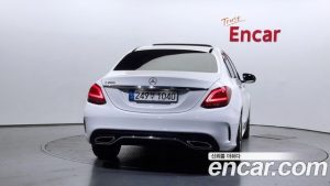 Mercedes-Benz C-Class C200 AMG Line 2021 года из Южной Кореи