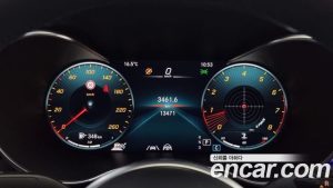 Mercedes-Benz C-Class C200 AMG Line 2021 года из Южной Кореи