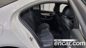 Mercedes-Benz C-Class C200 AMG Line 2021 года из Южной Кореи