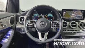 Mercedes-Benz C-Class C200 AMG Line 2021 года из Южной Кореи
