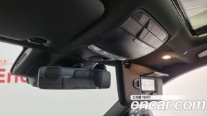 Mercedes-Benz C-Class C200 AMG Line 2021 года из Южной Кореи