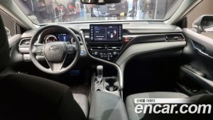 Toyota Camry 2.5 LE HYBRID 2022 года из Южной Кореи