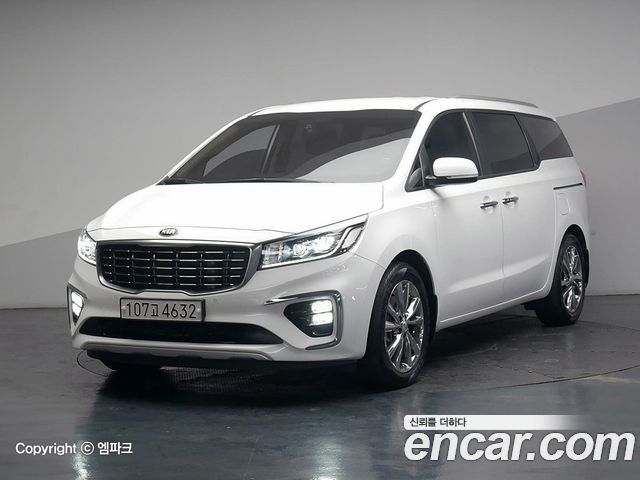 Kia Carnival 9-Seater Prestige 2019 года из Кореи