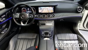 Mercedes-Benz E-Class E220d Cabriolet 2020 года из Южной Кореи