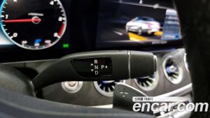 Mercedes-Benz E-Class E220d Cabriolet 2020 года из Южной Кореи
