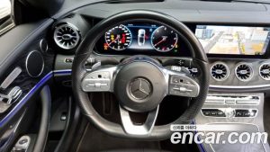 Mercedes-Benz E-Class E220d Cabriolet 2020 года из Южной Кореи