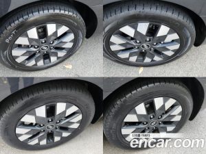 Hyundai Staria 4WD Lounge 9-Seater 2022 года из Южной Кореи