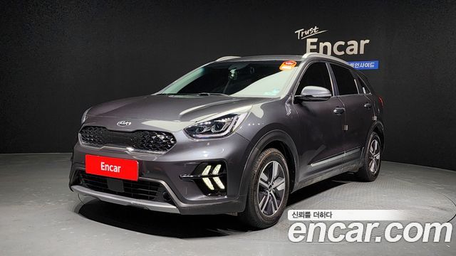 Kia Niro 1.6 HEV 2020 года из Кореи