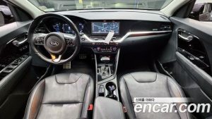 Kia Niro 1.6 HEV 2020 года из Южной Кореи