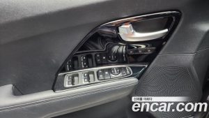 Kia Niro 1.6 HEV 2020 года из Южной Кореи