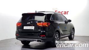 Kia Sorento Дизель 2.0 2WD 2020 года из Южной Кореи