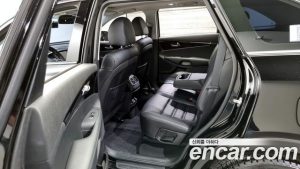 Kia Sorento Дизель 2.0 2WD 2020 года из Южной Кореи
