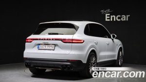 Porsche Cayenne 3.0 E-하이브리드 платина Edition 2023 года из Южной Кореи