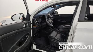 Hyundai Tucson Дизель 2.0 2WD 2020 года из Южной Кореи