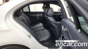 Mercedes-Benz E-Class E53 AMG 4MATIC+ 2021 года из Южной Кореи