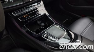 Mercedes-Benz E-Class E53 AMG 4MATIC+ 2021 года из Южной Кореи