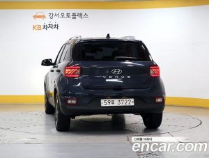 Hyundai Venue 1.6 Flux 2020 года из Южной Кореи