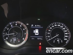 Hyundai Venue 1.6 Flux 2020 года из Южной Кореи