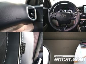 Hyundai Venue 1.6 Flux 2020 года из Южной Кореи