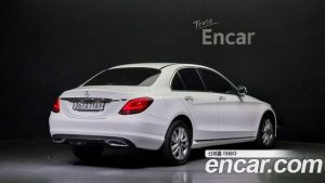 Mercedes-Benz C-Class C200 Avantgarde 2020 года из Южной Кореи