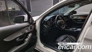 Mercedes-Benz C-Class C200 Avantgarde 2020 года из Южной Кореи
