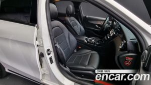 Mercedes-Benz C-Class C200 Avantgarde 2020 года из Южной Кореи
