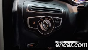 Mercedes-Benz C-Class C200 Avantgarde 2020 года из Южной Кореи