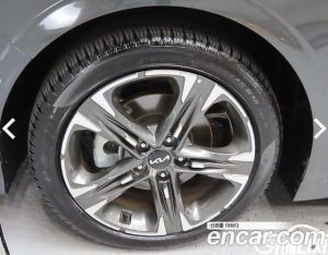 Kia K5 2.0 2023 года из Южной Кореи