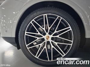 Porsche Cayenne 3.0 Coupe 2024 года из Южной Кореи