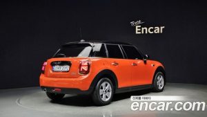 Mini Cooper 5Door DEFAULT 2021 года из Южной Кореи