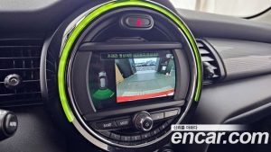 Mini Cooper 5Door DEFAULT 2021 года из Южной Кореи