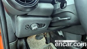 Mini Cooper 5Door DEFAULT 2021 года из Южной Кореи