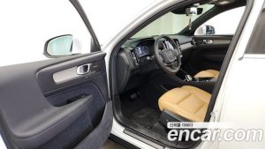Volvo XC40 T4 Inscription 2020 года из Южной Кореи
