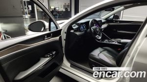 Kia K5 2.0 2020 года из Южной Кореи