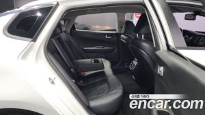 Kia K5 2.0 2020 года из Южной Кореи