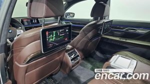 BMW 7-Series 730Ld xDrive Design Pure Excellence 2020 года из Южной Кореи