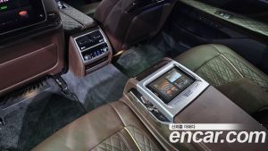 BMW 7-Series 730Ld xDrive Design Pure Excellence 2020 года из Южной Кореи