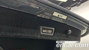 BMW 7-Series 730Ld xDrive Design Pure Excellence 2020 года из Южной Кореи