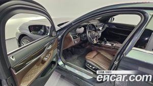 BMW 7-Series 730Ld xDrive Design Pure Excellence 2020 года из Южной Кореи