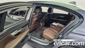 BMW 7-Series 730Ld xDrive Design Pure Excellence 2020 года из Южной Кореи
