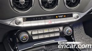 Kia Stinger 2.5 AWD Meister 2021 года из Южной Кореи