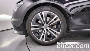 Mercedes-Benz E-Class E250 Avantgarde 2021 года из Южной Кореи