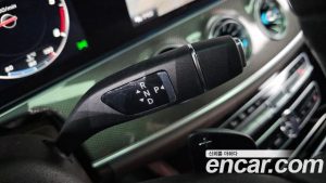 Mercedes-Benz CLS-Class CLS300d AMG Line 2020 года из Южной Кореи