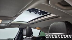 Mercedes-Benz CLS-Class CLS300d AMG Line 2020 года из Южной Кореи