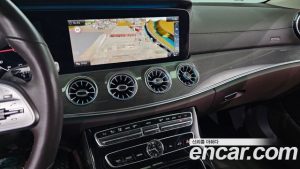 Mercedes-Benz CLS-Class CLS300d AMG Line 2020 года из Южной Кореи