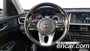 Kia K5 2.0 2020 года из Южной Кореи